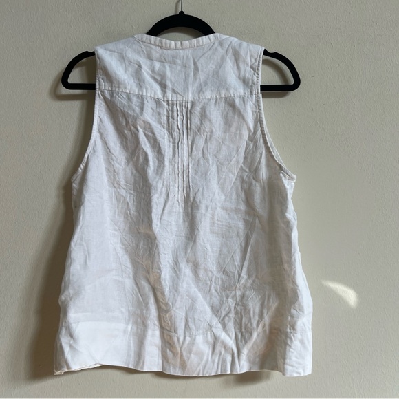 Faherty Isha top on white Size medium - Picture 3 of 3